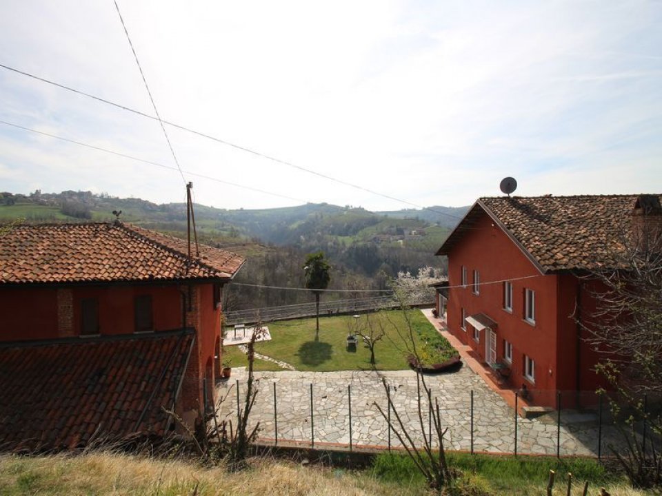 A vendre casale in zone tranquille Belvedere Langhe Piemonte foto 27