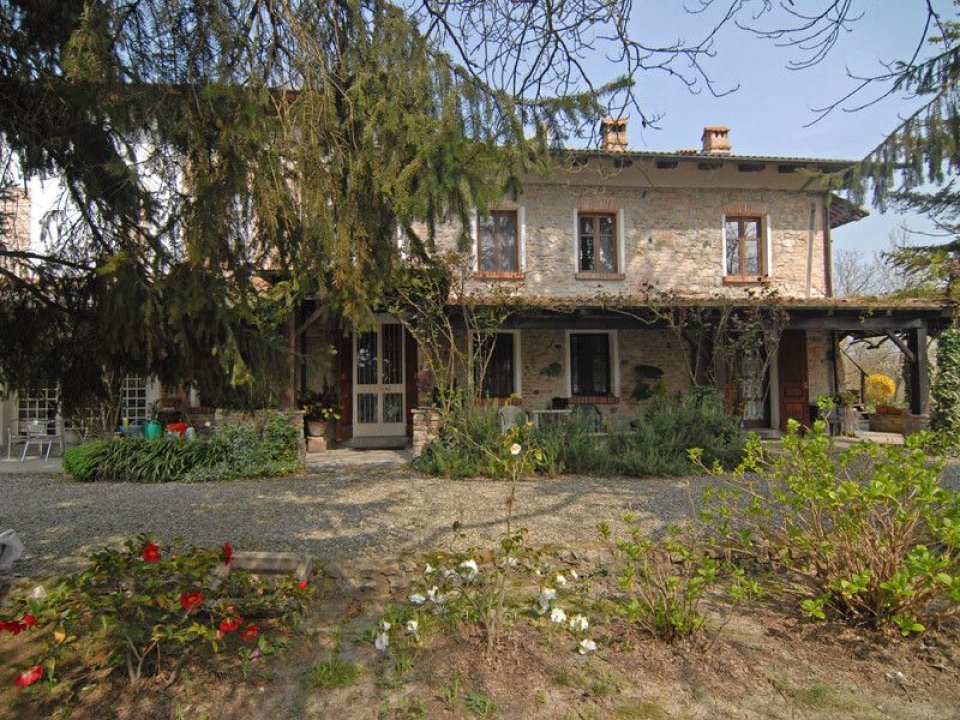 A vendre casale in zone tranquille Cerrina Monferrato Piemonte foto 6