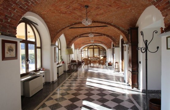 Para venda Palácio Cidade Dogliani Piemonte